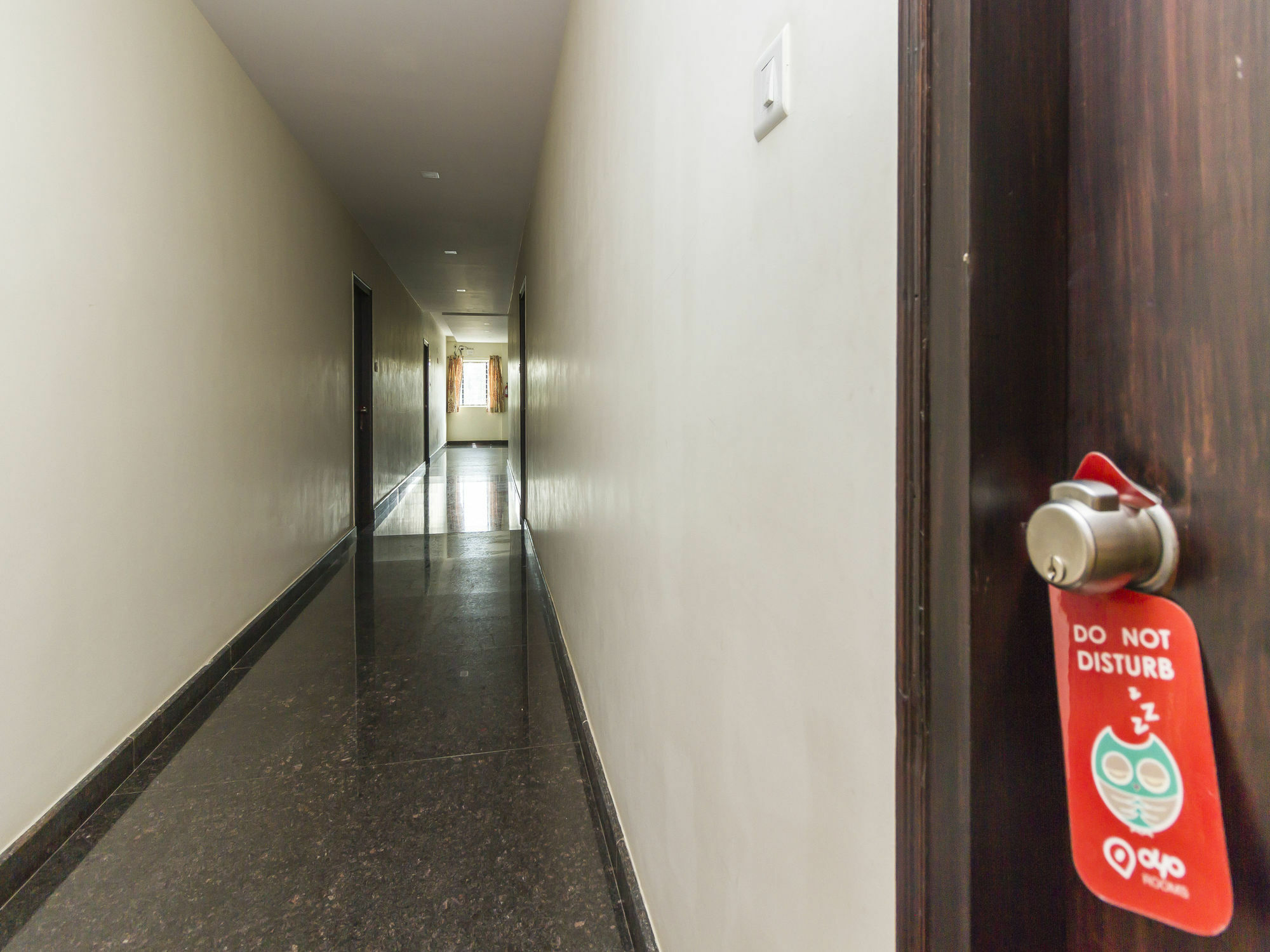 Oyo 2183 Hotel Fortune City Kammasandra Екстериор снимка