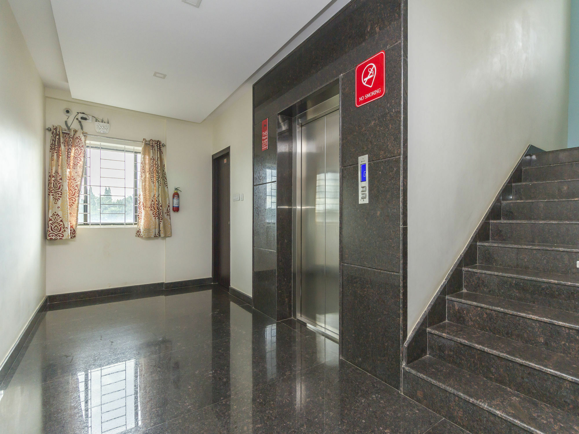 Oyo 2183 Hotel Fortune City Kammasandra Екстериор снимка