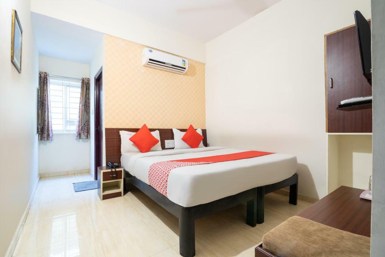 Oyo 2183 Hotel Fortune City Kammasandra Екстериор снимка